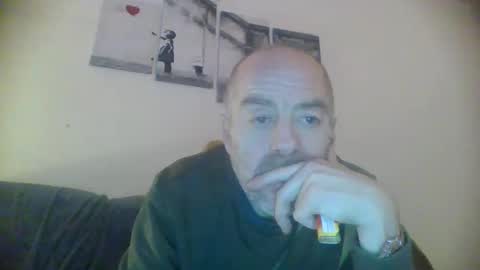 Snapshot of burnleyguy1977 chatting on January 3, 1:48 am burnleyguy1977 online show from January 3, 1:48 am