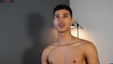 Buster independent model online show from October 13, 12:22 pm