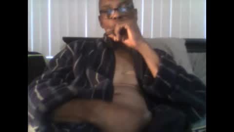 Snapshot of busturgutzgd11 chatting on February 23, 6:41 pm Busturgutzgd1 online show from February 23, 6:41 pm