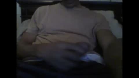 Snapshot of busturgutzgd11 chatting on December 24, 2:32 am Busturgutzgd1 online show from December 24, 2:32 am