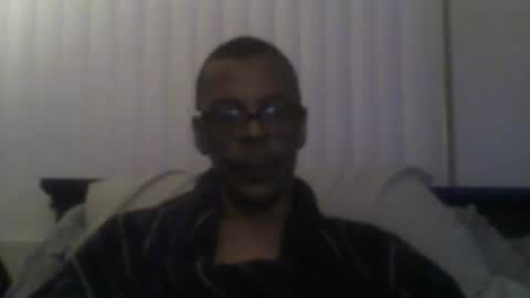Snapshot of busturgutzgd11 chatting on December 3, 2:56 am Busturgutzgd1 online show from December 3, 2:56 am