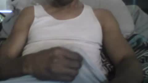 Snapshot of busturgutzgd11 chatting on December 31, 5:29 pm Busturgutzgd1 online show from December 31, 5:29 pm