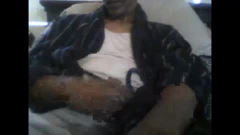 Snapshot of busturgutzgd11 chatting on January 11, 9:04 pm Busturgutzgd1 online show from January 11, 9:04 pm
