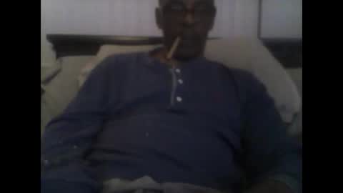 Snapshot of busturgutzgd11 chatting on February 7, 4:16 am Busturgutzgd1 online show from February 7, 4:16 am