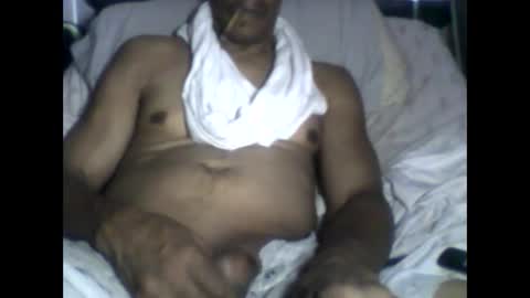 Snapshot of busturgutzgd11 chatting on October 4, 2:33 pm Busturgutzgd1 online show from October 4, 2:33 pm