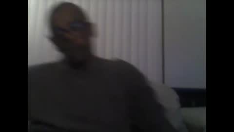 Snapshot of busturgutzgd11 chatting on January 31, 2:04 am Busturgutzgd1 online show from January 31, 2:04 am