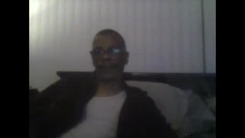 Snapshot of busturgutzgd11 chatting on February 10, 4:30 am Busturgutzgd1 online show from February 10, 4:30 am