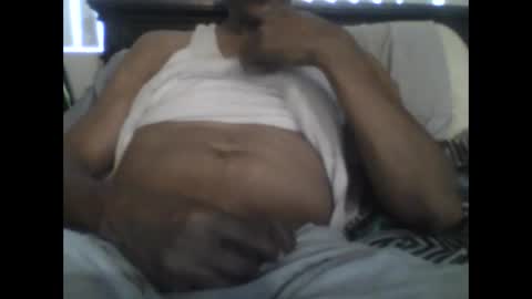 Snapshot of busturgutzgd11 chatting on December 7, 6:15 pm Busturgutzgd1 online show from December 7, 6:15 pm