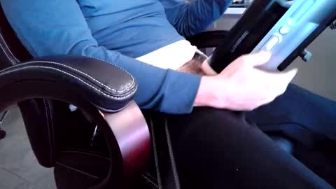 busyguybg online show from April 20, 11:07 pm