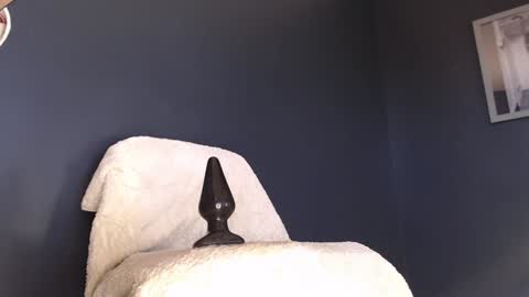 Butch online show from December 13, 4:38 pm