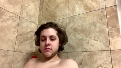 Snapshot of buttcheek18 chatting on February 1, 8:47 pm John online show from February 1, 8:47 pm