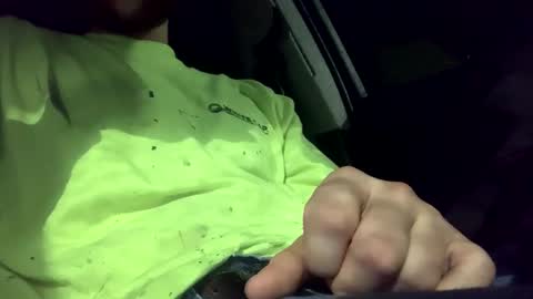 Snapshot of buttcheek18 chatting on December 31, 11:09 am John online show from December 31, 11:09 am