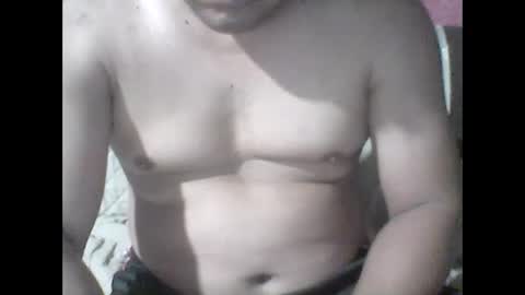 Snapshot of cachito83915 chatting on December 5, 12:44 pm Cachudosexy online show from December 5, 12:44 pm