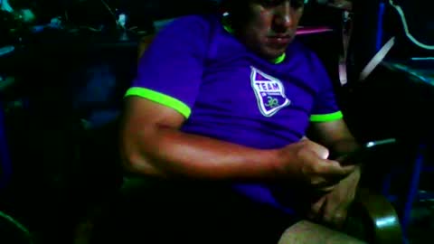 Snapshot of cachito83915 chatting on October 2, 4:38 am Cachudosexy online show from October 2, 4:38 am