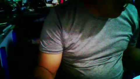 Snapshot of cachito83915 chatting on September 29, 3:05 am Cachudosexy online show from September 29, 3:05 am