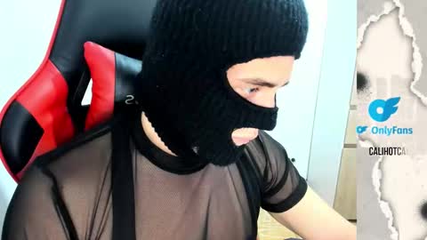 Snapshot of calihotcaliente27 chatting on October 9, 12:43 pm calihotcaliente27 online show from October 9, 12:43 pm