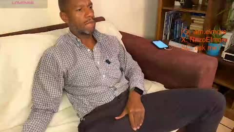 My name is Robert  Dont be shysay hi I love to chat. For requests or dirty talk please use tips  online show from April 21, 3:34 am