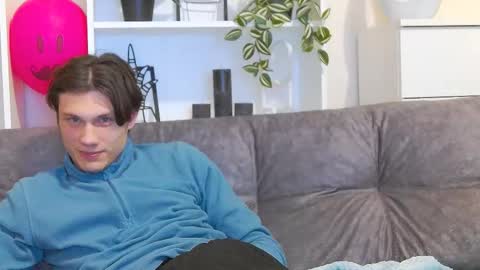 Calvin online show from February 23, 7:58 pm