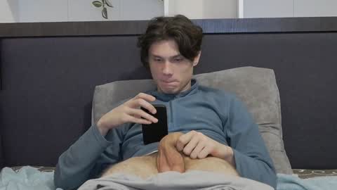 Calvin online show from January 29, 7:43 pm