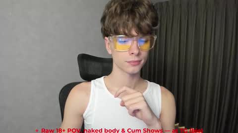 Hey I am Calvin  online show from February 18, 5:21 pm