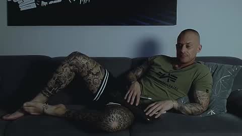 Calvin  online show from November 10, 10:47 pm