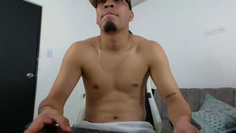 cam_xman online show from April 14, 4:28 pm