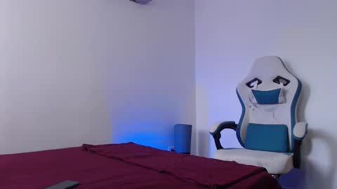 camilo_contre21 online show from March 16, 7:07 pm