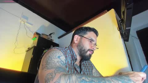 Snapshot of camilomayer chatting on September 23, 2:27 pm Camilo online show from September 23, 2:27 pm