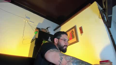 Snapshot of camilomayer chatting on October 20, 1:59 pm Camilo online show from October 20, 1:59 pm