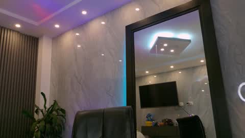 Camilo Watson online show from February 28, 2:10 am