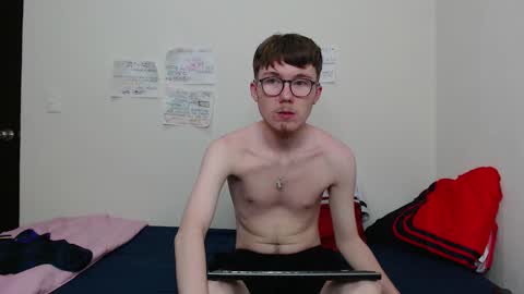 Snapshot of cammykev chatting on September 14, 7:54 am online show from September 14, 7:54 am
