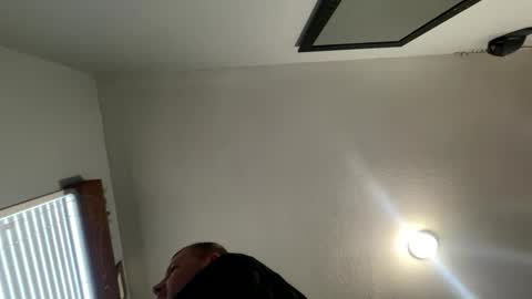 Chris online show from February 8, 12:28 am