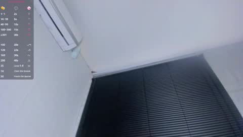 candresruiz online show from September 25, 11:42 am