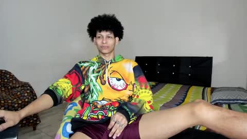 Carlos and Cristian  online show from March 5, 9:06 pm