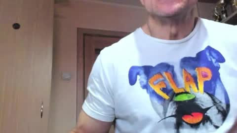 Laz online show from April 1, 11:56 am