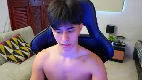 carl_dixon online show from December 1, 7:28 pm