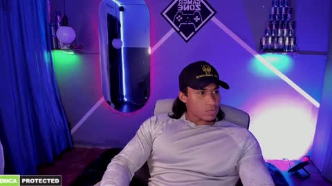 Carl online show from December 10, 4:56 am