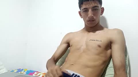 carlos682090 online show from October 20, 8:57 pm