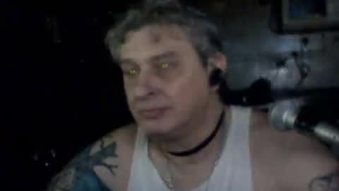 carlos712009 online show from April 15, 5:29 am