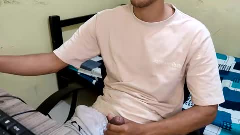 carlossmi01 online show from February 15, 2:33 pm