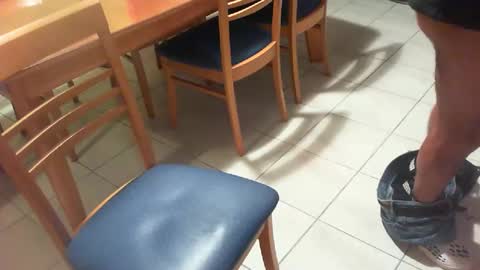 Snapshot of carredegazon chatting on January 5, 9:03 pm carredegazon online show from January 5, 9:03 pm