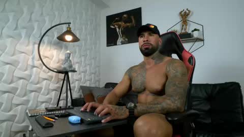 Matheo Brown online show from April 21, 6:25 pm