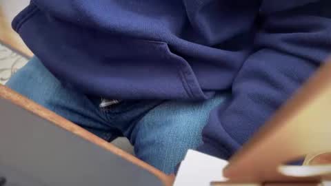 catmandoo21001 online show from October 24, 4:42 pm