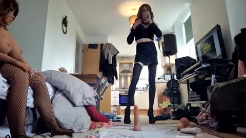 Cdleigh1984 online show from May 3, 9:56 am