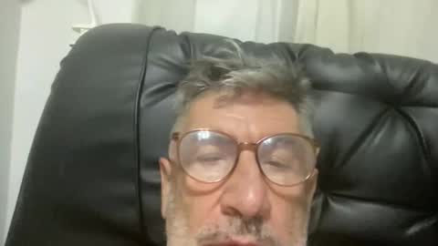 champsex305610 online show from April 12, 4:41 pm