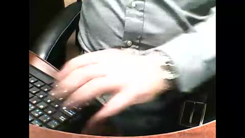Snapshot of charmeur2672 chatting on February 4, 11:38 am charmeur2672 online show from February 4, 11:38 am