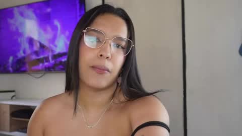  Free subscription online show from April 19, 7:16 pm