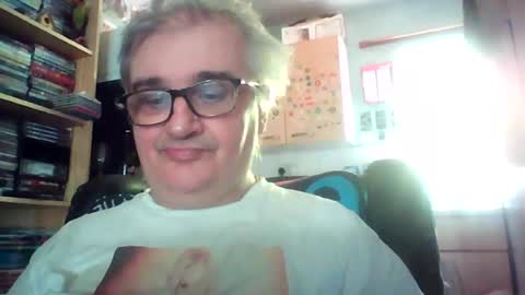 lee online show from August 3, 2:12 pm
