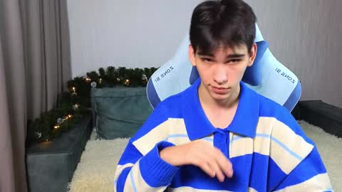 Snapshot of chem1ko chatting on December 6, 9:21 am LUCASRYANPVT IS OPEN online show from December 6, 9:21 am