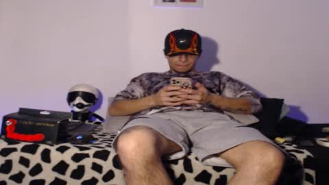 Andres cherry  online show from February 4, 9:32 pm